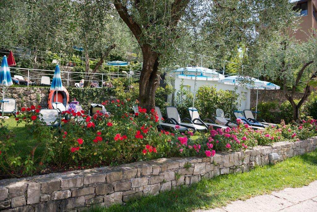 Hotel Eden Brenzone sul Garda Ngoại thất bức ảnh