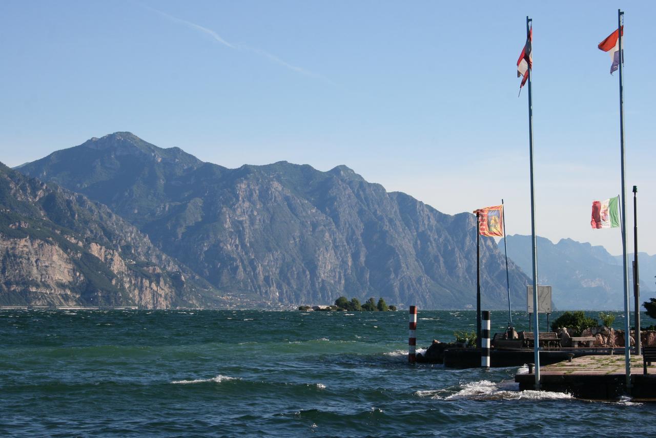 Hotel Eden Brenzone sul Garda Ngoại thất bức ảnh