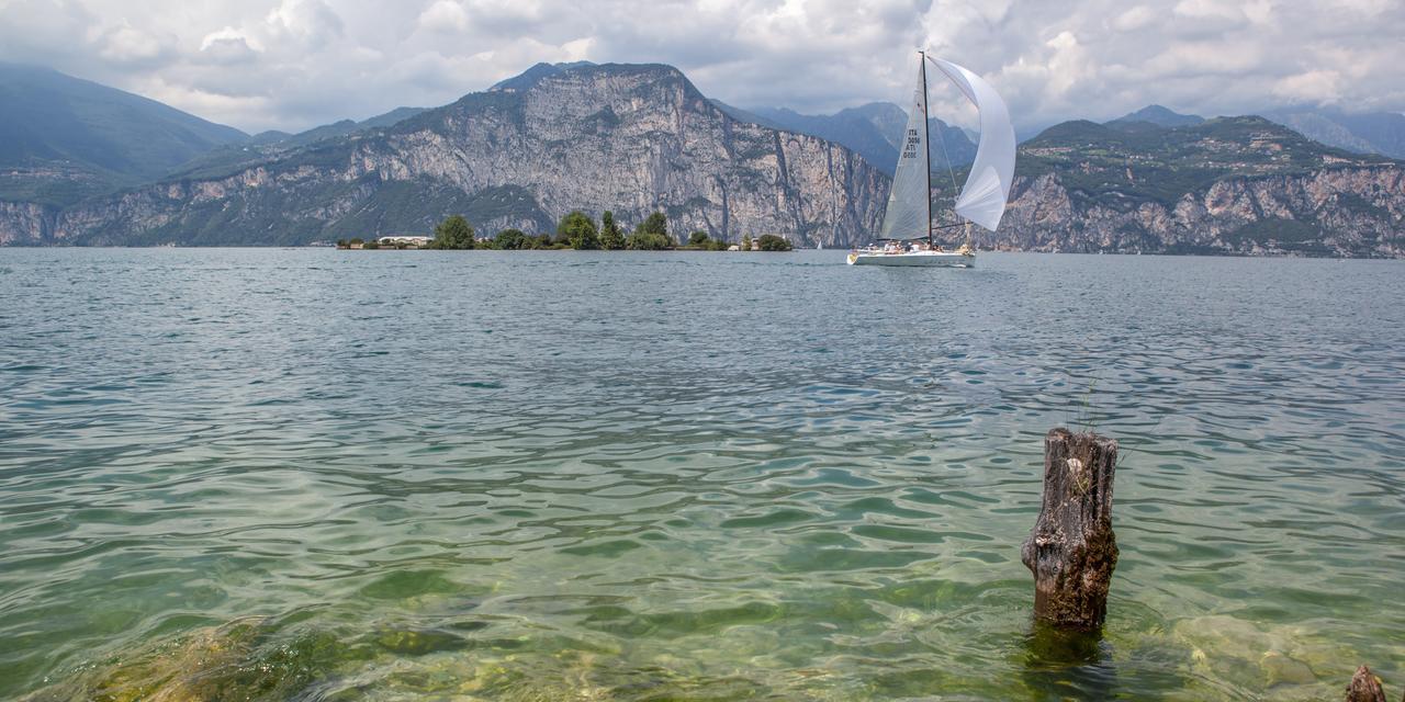 Hotel Eden Brenzone sul Garda Ngoại thất bức ảnh